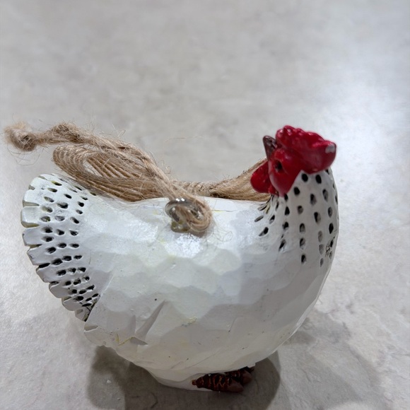 Rustic Rooster and Hen Figurines - Picture 4 of 8